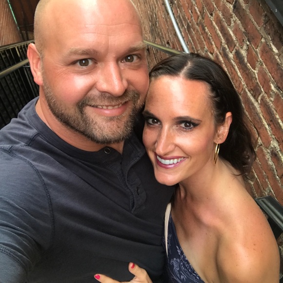 Meet your Posher, Leslie - Picture 1 of 1